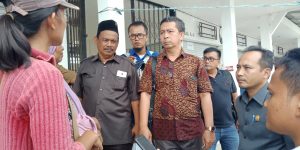 Pasar Rakyat Jadi Bancakan, Sidak Komisi II DPRD Lamteng Temukan Indikasi Los dan Kios Diperjual Belikan  