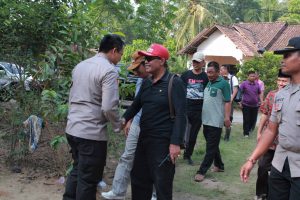 Pasca Bentrok di Kampung Buyut Udik, Bupati Loekman Minta Masyarakat Tidak Mudah Terprovokasi  