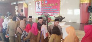 Bupati Loekman Pikirkan Nasib Kesejahtraan Guru Non PNS di Lamteng
