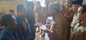 Bupati Loekman Janjikan Insentif RT dan Kadus Naik 2020, Kakam Nanti Dulu !