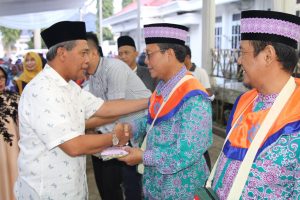 Bupati Loekman Lepas Kebarangkatan 402 CJH Asal Lamteng