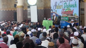 Aa Gym Ajak Masyarakat dan ‘Bupati Lamteng’ Belajar Ikhlas