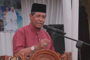 Hadiri Tasyakuran Kepulangan Jemaah Haji, Loekman Sempatkan Diri Santuni Anak Yatim