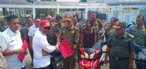 Kasi Trantib Satpol-PP Lamteng Dapat Randis Dari Bupati Loekman 