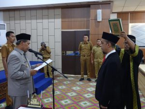 Bupati Loekman Lantik Zulkifli Jadi PJ Sekda Lamteng