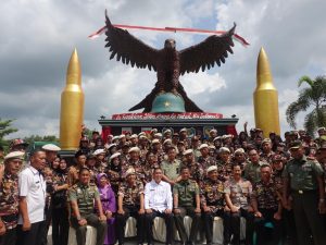 Monumen Transad Garuda Sakti Simbol Kebhinnekaan Masyarakat Lamteng di Resmikan 