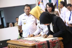 Bupati Winarti Teken MOU Penanganan Hukum Perdata dan Tata Usaha Negara