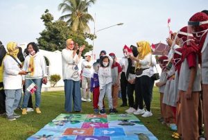 Hari Anak Nasional, Riana Sari : Bermain dan Mendongeng Bersama Anak-Anak PAUD