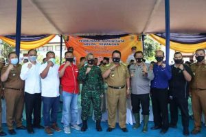 Gubernur – Bupati Panen Raya Melon dan Semangka di Negeri Sakti