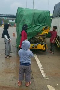 Lamban Evakuasi Kecelakaan, Pengelola Tol PT HK Dituntut Tangung Jawab