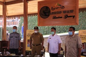 Gubernur Arinal Hadiri Launching Buku Menakar Demokrasi Dalam Pandemi