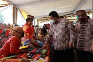 Gubernur Arinal Buka Pameran Semarak Batik Dan Tanaman Hias 2020