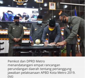Empat Rancangan Perundangan DPRD Kota Metro Disahkan