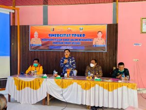 Pjs Bupati Pesibar Buka Sosialisasi Sinergisitas TPAKD Kabupaten Pesisir Barang