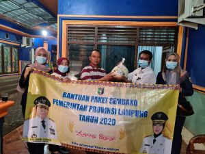 Biro Kesra Provinsi Lampung : Sukses dan Lancar Bagikan Sembako Bagi Kaum Duafa, Fakir Miskin, Lanjut Usia