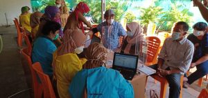 Seluruh Wartawan Lamteng Ikuti Vaksinasi Covid-19