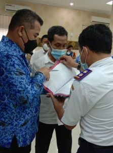 Bupati Dendi Tandatangani Retribusi Pelayanan Kepelabuan dan Penyebrangan Air
