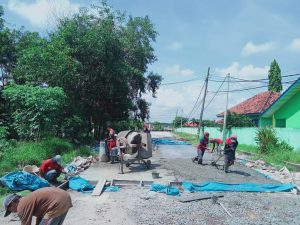 Pemdes Simpang Mesuji Bangun Rijit Beton 369 Meter