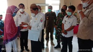 Bupati Mesuji Serahkan BLT DD ke 21 Desa