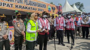 Menhub Wajibkan Pengguna Jasa Penyeberangan di ASDP Siapkan Hasil Negatif Tes Antigen