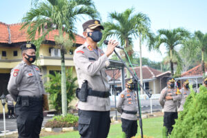 Apel Perdana Kapolres Lamteng Ingatkan Personil Disiplin, Jauhi Narkoba dan Atensi Penindakan C3