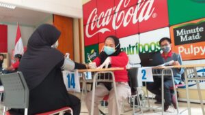 CCEP, Polda dan Apindo Lampung Gelar Vaksinasi Bagi UMKM dan Masyarakat