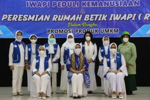 Ketua Dewan Pembina IWAPI Lampung Riana Sari Arinal, resmikan Rumah “BETIK”
