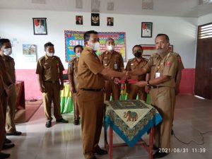 9 Kepala Sekolah Kecamatan Balik Bukit di Sertijab