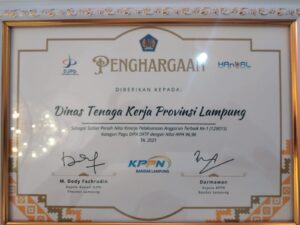 Atas Bimbingan Gubenur, Disnaker Raih Penghargaan Pertama atas Penilaiaan Satker dari KPPN