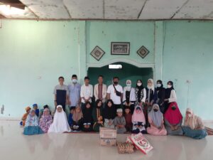 Alumni SMPN 3 Menggala Tulang Bawang Tahun 2011 Berbagi dan Buka Puasa Bersama