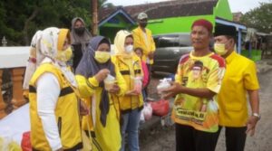 Bulan Suci Ramadhan IIPG Membagikan Takjil  Dengan Masyarakat Menggala