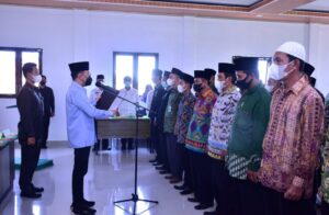 Bupati Way Kanan Kukuhkan Pengurus UPZ dan Bantu Modal Usaha UMKM