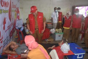 Wakil Bupati Lampung Timur, Azwar Hadi Menghadiri Donor Darah dan Halal Bihalal yang diselanggarakan KBPMS