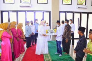 Pengajian di Pringsewu, Ketua TP. PKK Riana Sari Arinal Ajak Tingkatkan Ketaqwaan Kepada Allah SWT
