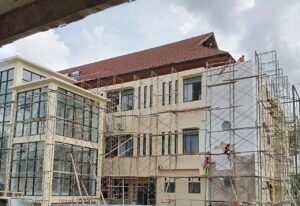 Minim Pengawasan, Proyek Revitalisasi ‘Gedung Mahan Munyai ‘ RSUDAM Diduga Banyak Langgar UU