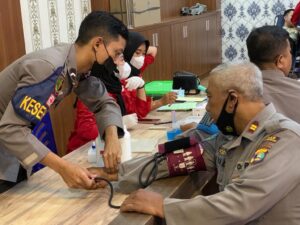 Sambut Hari Bhayangkara Ke-76, Polres Tulang Bawang Gelar Bakti Kesehatan