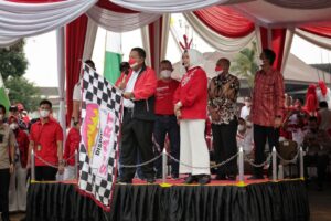 Mesra, Gubernur Arinal Djunaidi dan  Riana Sari Lepas Kirab Marching Band Pelajar dalam Rangka HUT RI ke-77