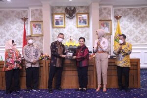 Terima Kunjungan Kerja Spesifik Komisi IX DPR RI, Sekda : Nilai Penanganan Covid 19 Membaik
