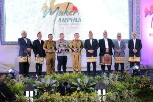 Asisten Pemerintahan dan Kesra Buka Mukernas Asosiasi Muslim Penyelenggara Haji dan Umrah RI
