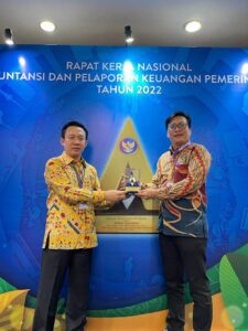 Gubernur Lampung Arinal Terima Penghargaan Dari Kementerian Keuangan