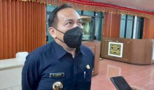 Langkah Cepat !! Kadis BMBK Perintahkan Rekanan Perbaiki Talud yang Ambrol