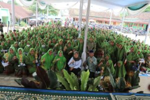 Wakil Gubernur Chusnunia Chalim Resmikan Aula Al-Mustaghfiriin, Pondok Pesantren Minhadlul ‘Ulum di Tegineneng