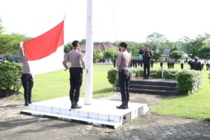 Gelar Upacara Hari Pahlawan, AKBP Hujra: Ingatlah Seloka Bhinneka Tunggal Ika