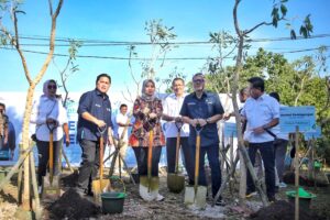 Wagub Chusnunia Chalim Dampingi Menteri BUMN dan Menteri Perdagangan Resmikan Area Selasar Siger BTN di Kawasan Bakauheni Harbour City