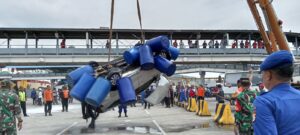 Kendaraan Jatuh ke Laut dari KMP Shalem Berhasil Dievakuasi, Dua Penumpang Selamat