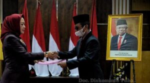 Bupati Tulang Bawang Winarti Lantik 49 Pejabat