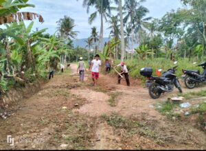 Cegah Banjir dan DBD, Warga Tanjung Baru Kembali Laksanakan Gotong Royong