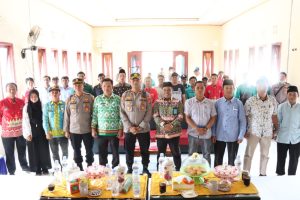 Polres Tulang Bawang Gelar Jum’at Curhat di Gunung Tapa Ilir, Berikut Unek-Unek Dari Warga Disana
