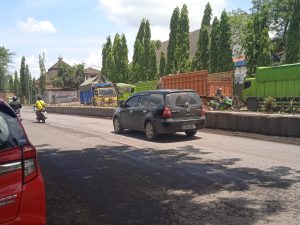 Parkir Liar Padati Jalan Yos Sudarso, Ini Kata Dishub Bandar Lampung