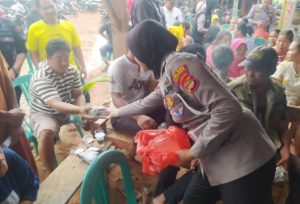 Kapolres Tulang Bawang Gelar Jum’at Curhat di Lokasi Banjir, Warga Sampaikan Penyebab Terjadinya Bencana